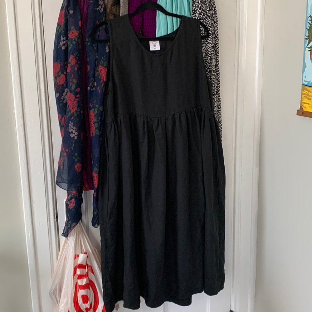 Black Sleeveless Linen Son de Flor dress